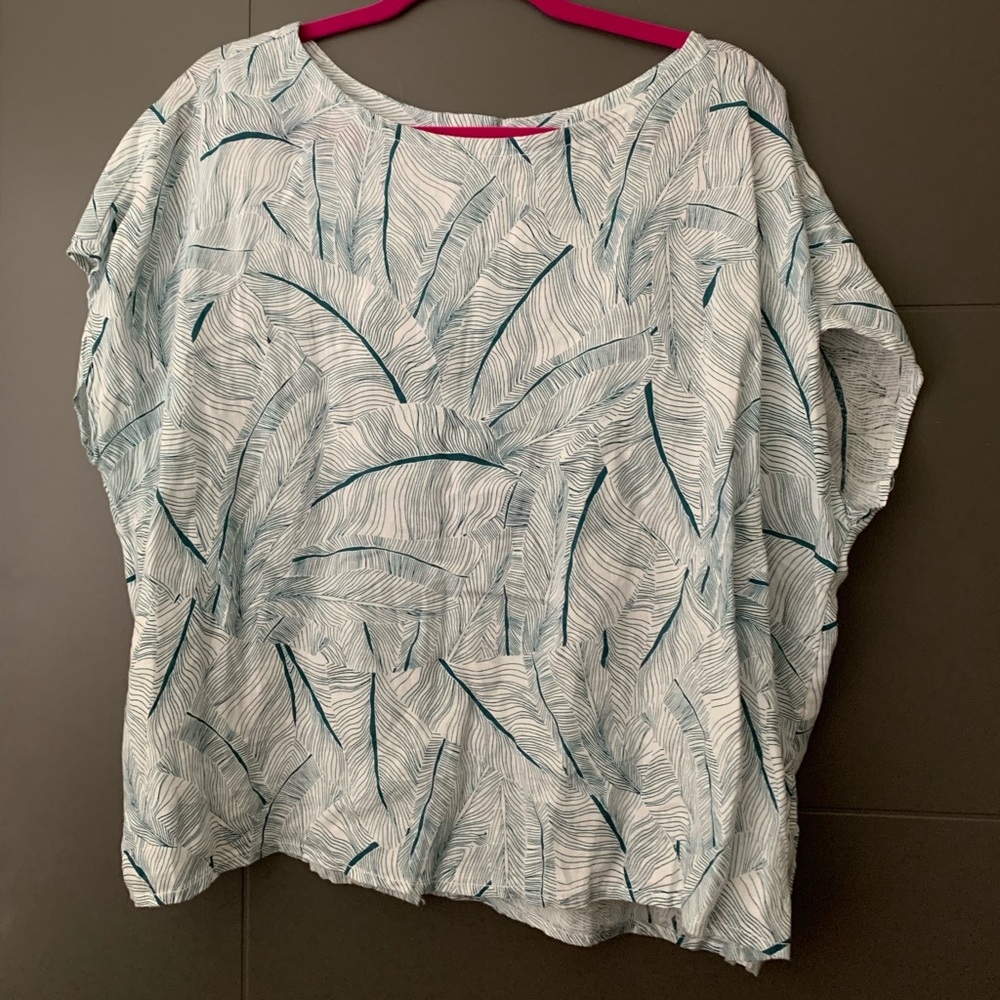 Palm shirt with buttons